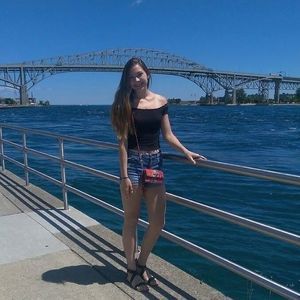 Meet your Posher, Jenna